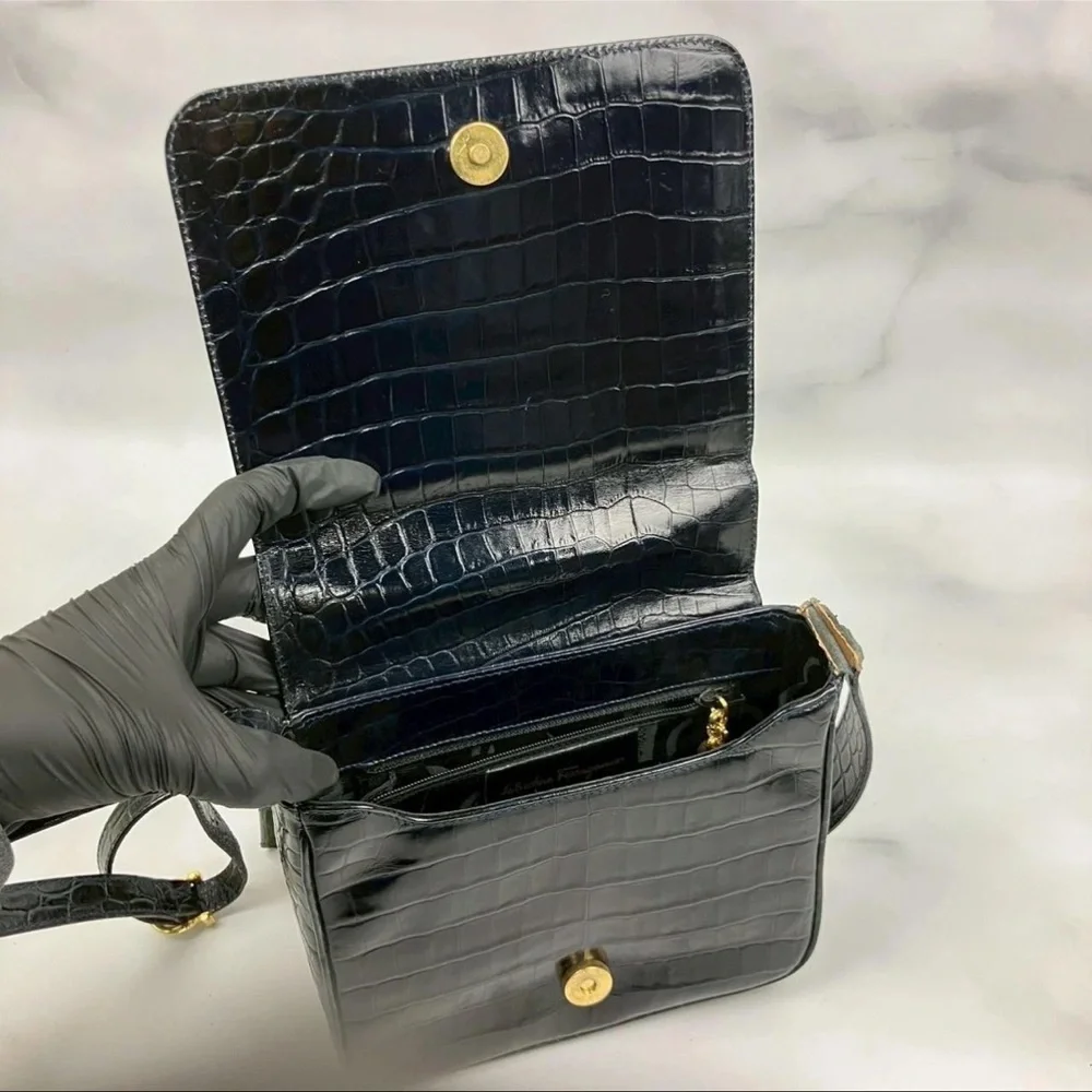 Salvatore Ferragamo Vintage Black Crocodile Embossed Leather Bag Gancini Italy